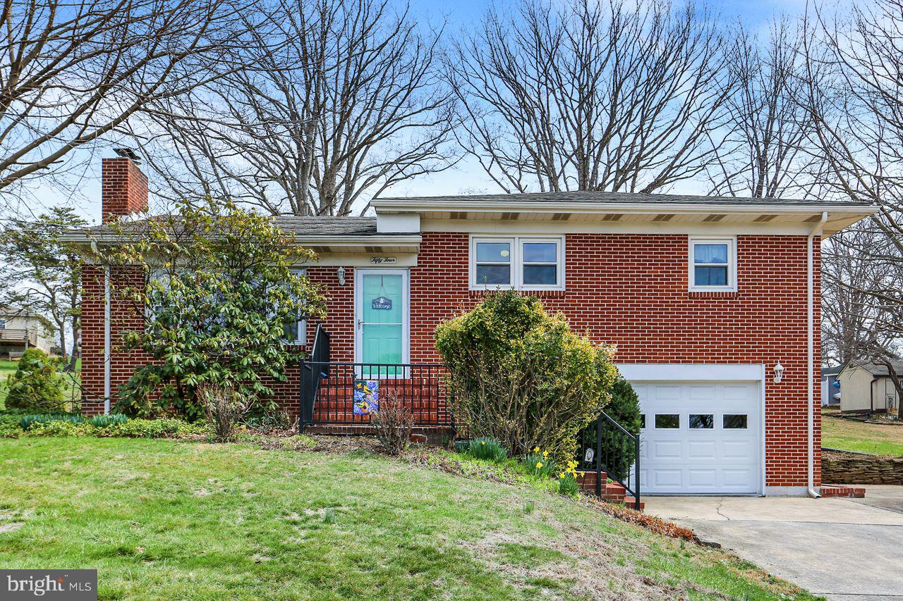 54 Grandview Road, Hummelstown