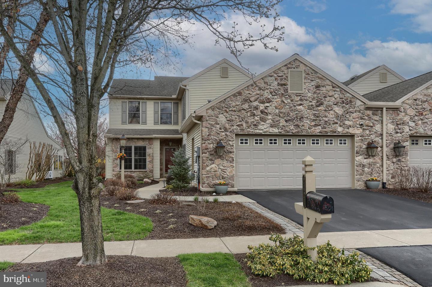 2421 Zell Court, Hummelstown