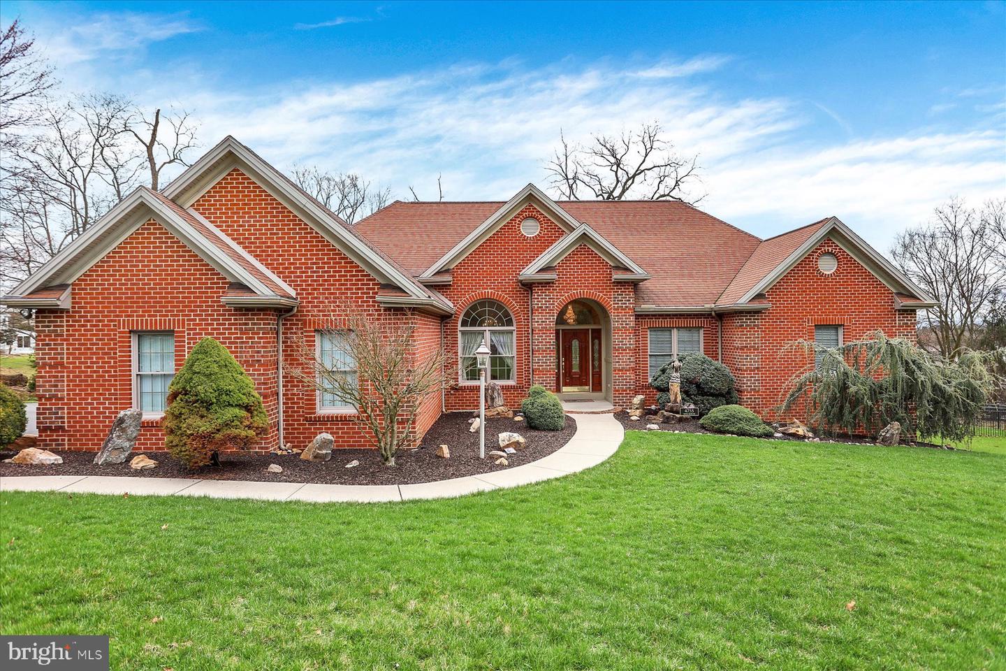 4755 Maple Shade Drive, Harrisburg