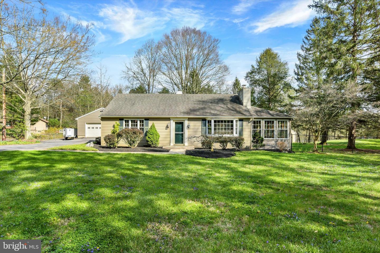 1633 Mountain Road, Harrisburg