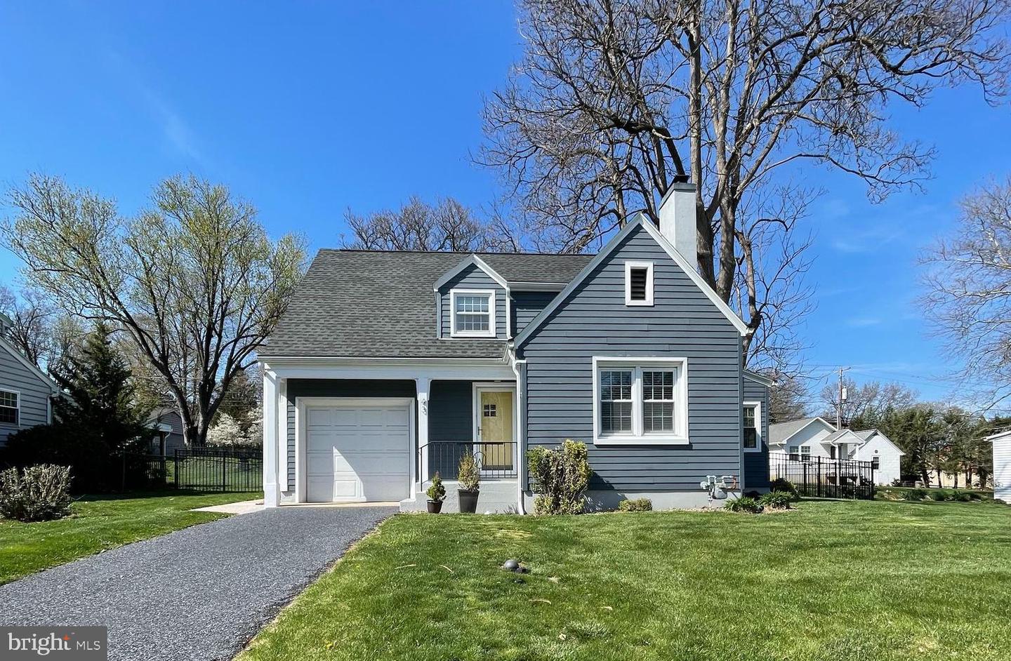 43 W Governor Road, Hershey
