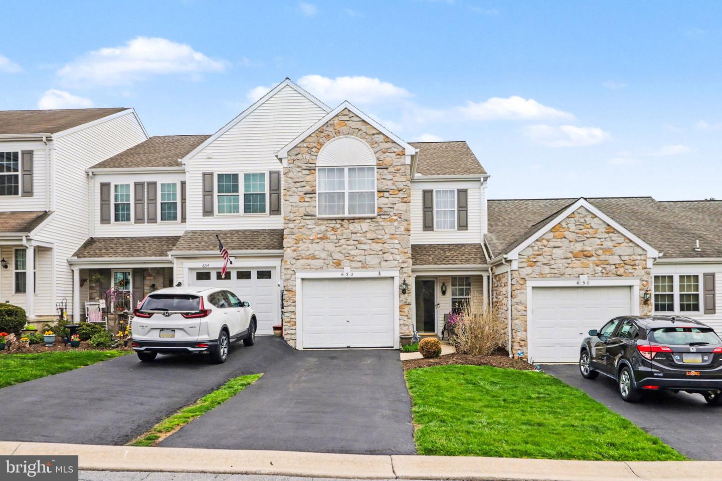 652 Springhouse Lane, Hummelstown