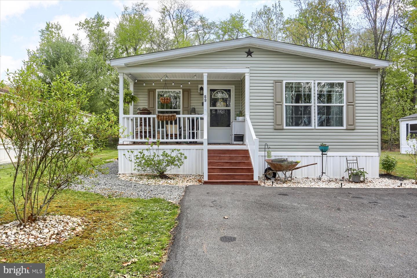 69 S Elmer Avenue, Halifax
