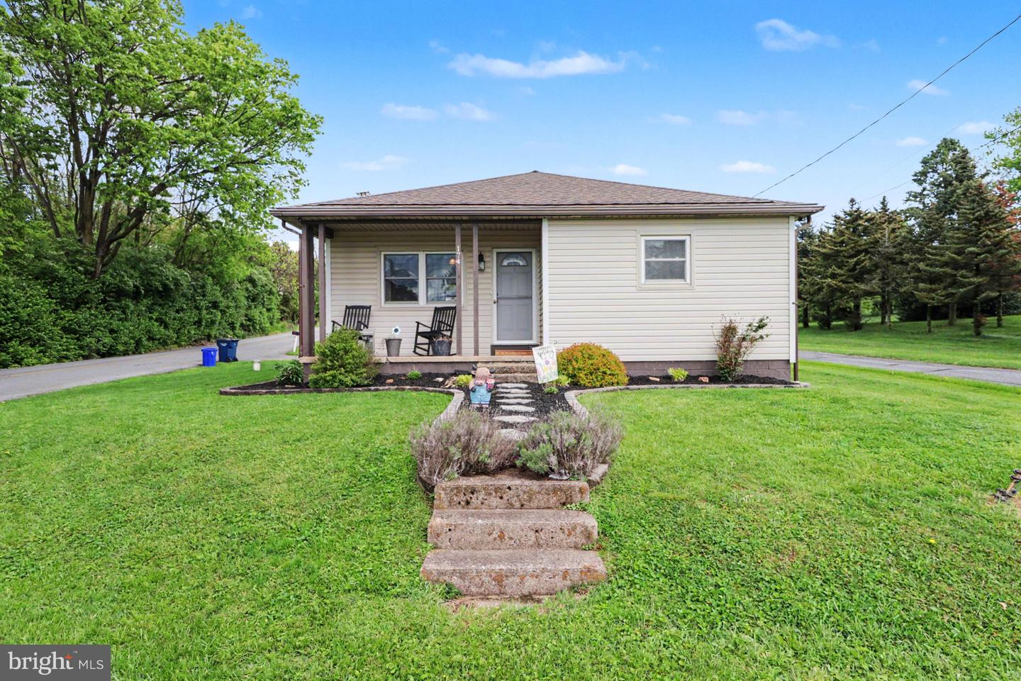 174 Hollywood Drive, Middletown