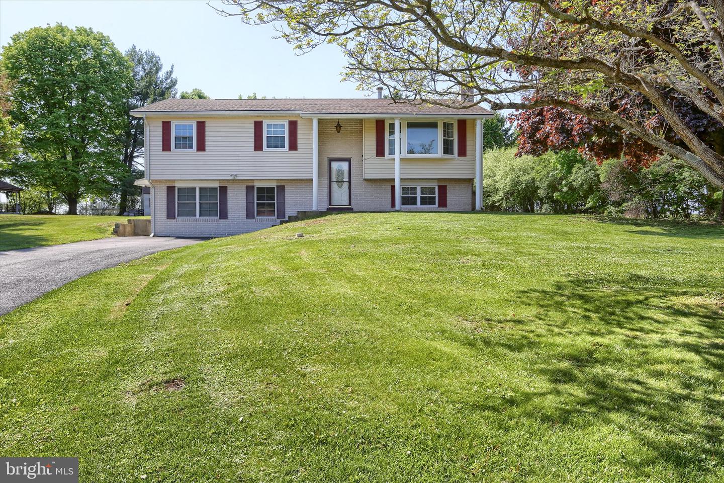 2351 Armstrong Valley Road, Halifax