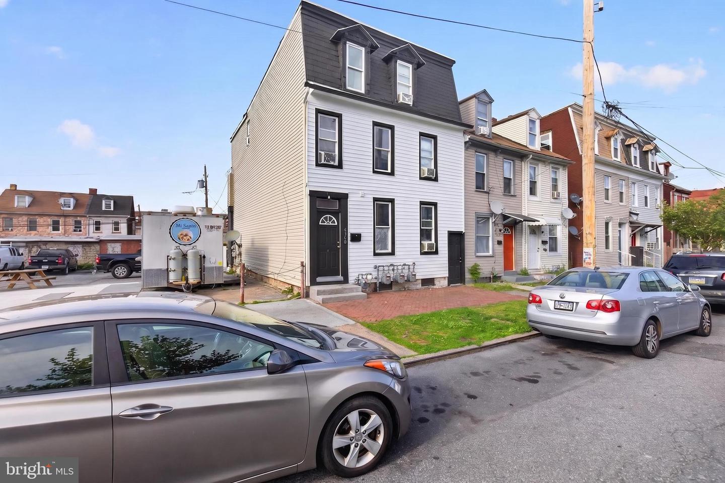 1348 Vernon Street