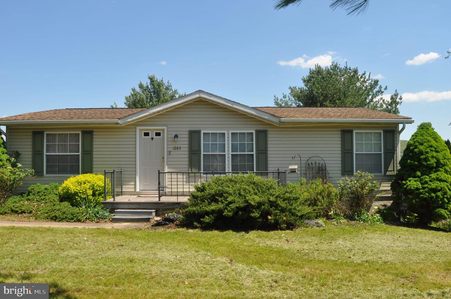1283 Armstrong Valley Road, Halifax