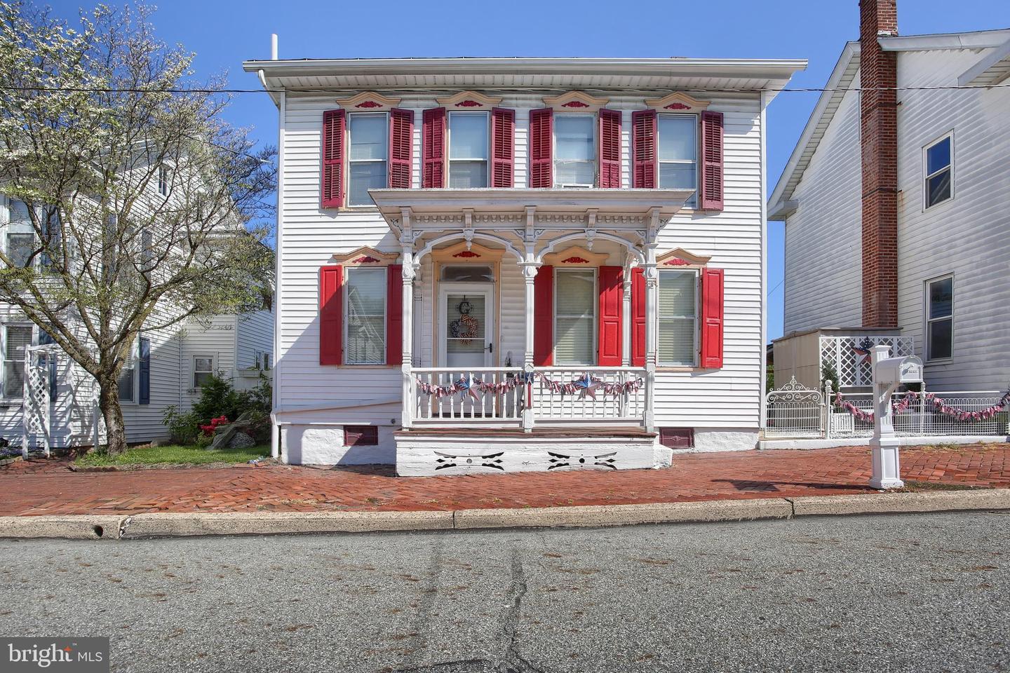 229 W Main Street, Elizabethville