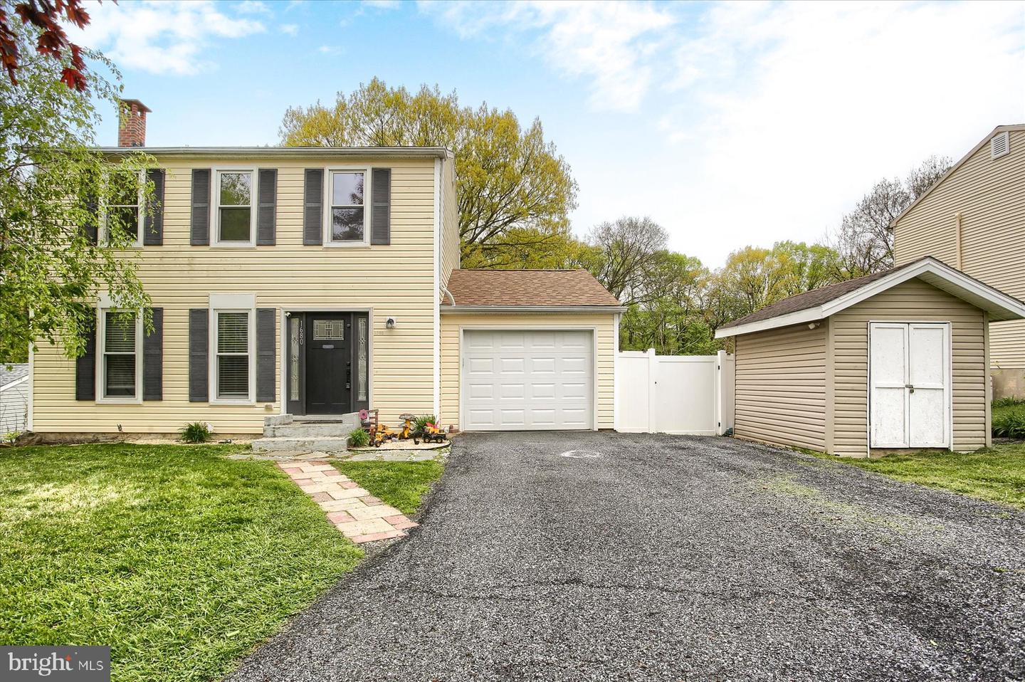 1680 Pebble Brook Lane, Harrisburg
