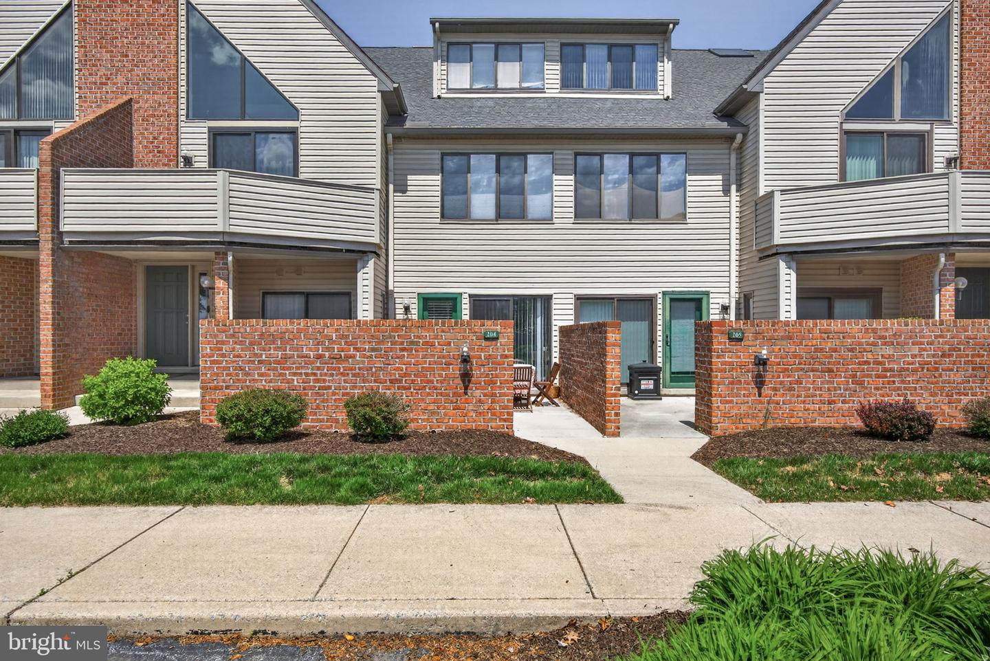 204 Cherrington Drive, Harrisburg