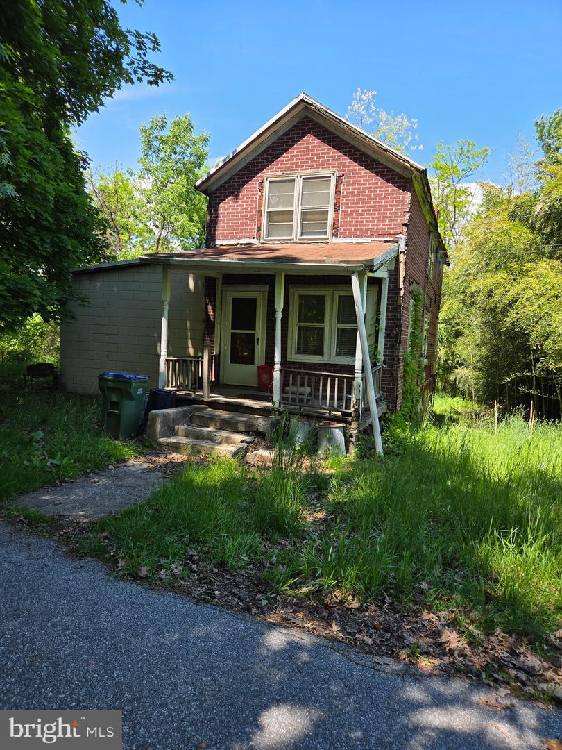 2002 Wayne Ave