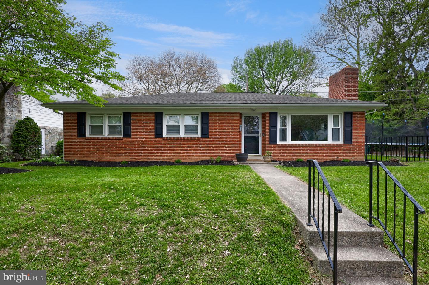 43 Oak Lane