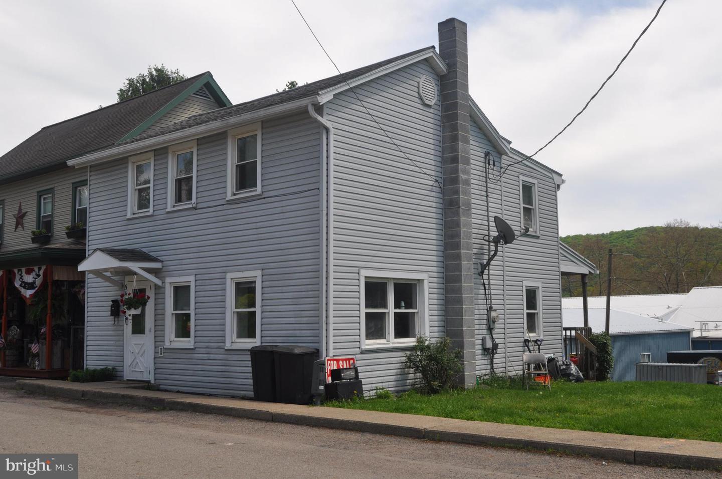 540 Moore Street