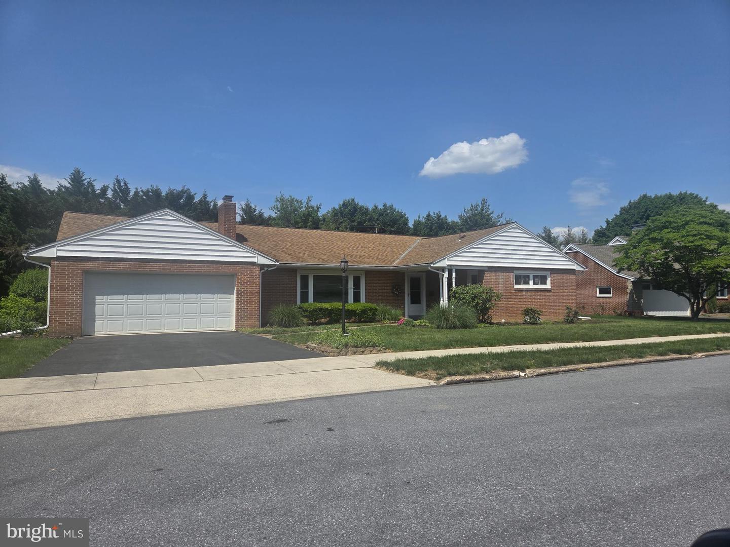 3814 Sunset Drive, Harrisburg