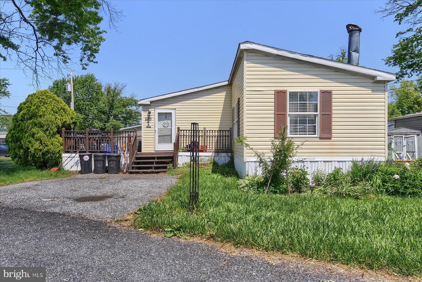 320 Caravan Ct