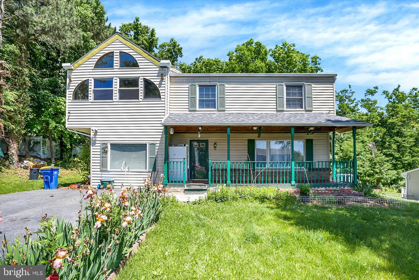 552 Oriole Court