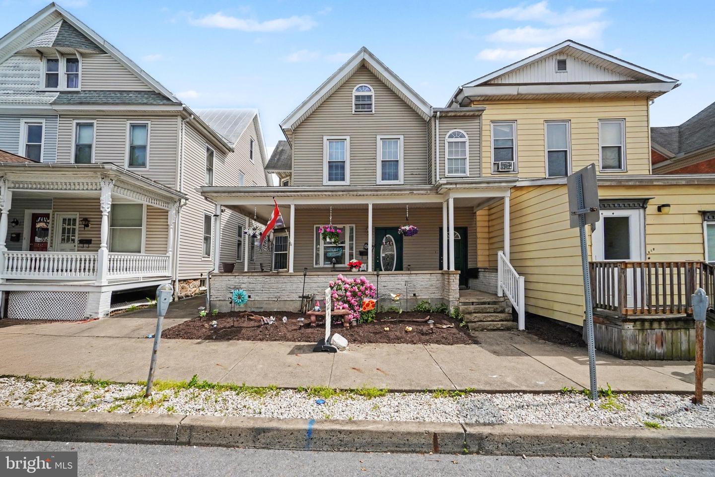 282 Union Street