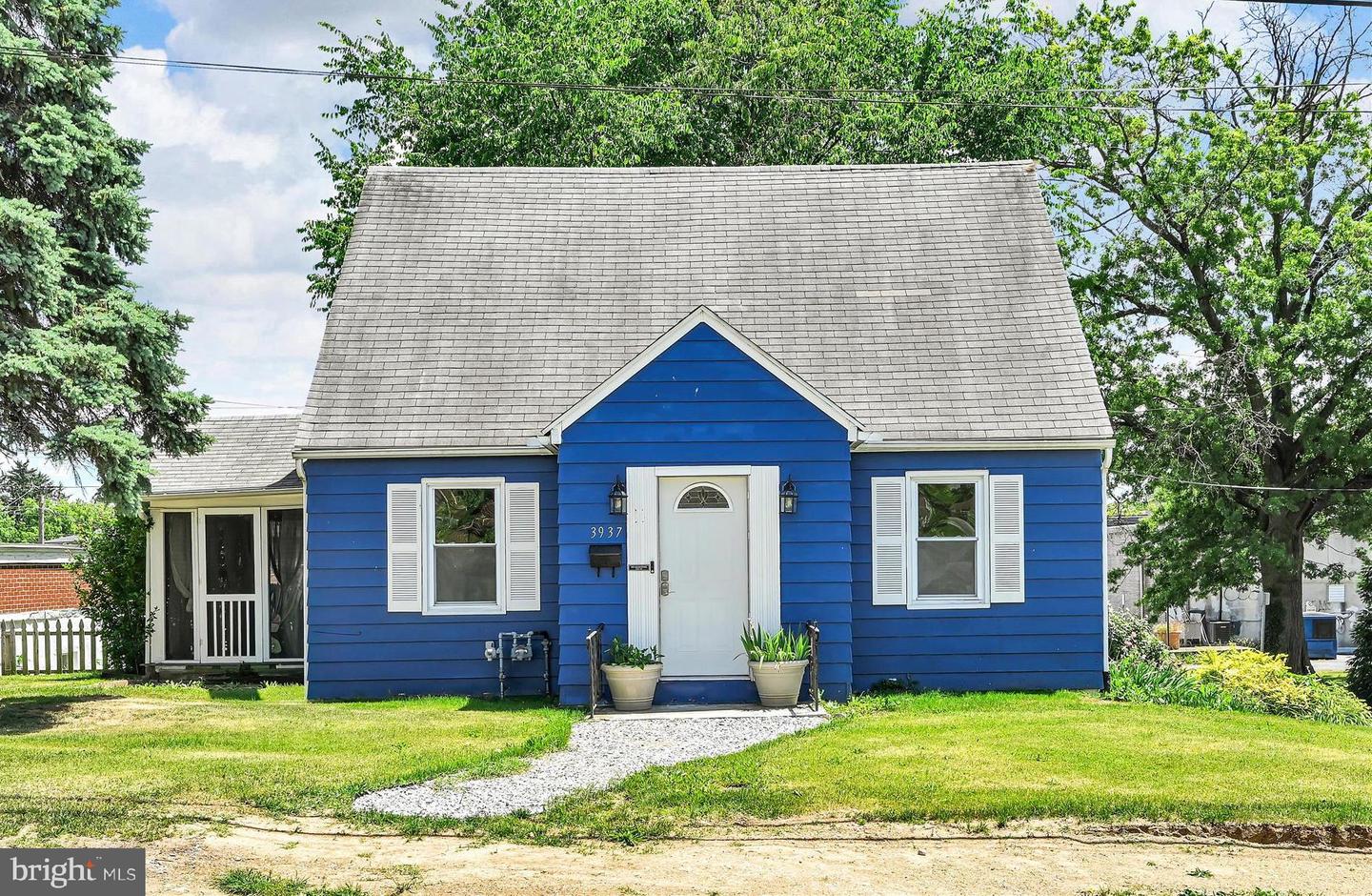 3937 Walnut Street