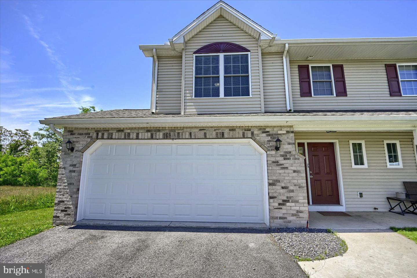 48 Dustin Drive