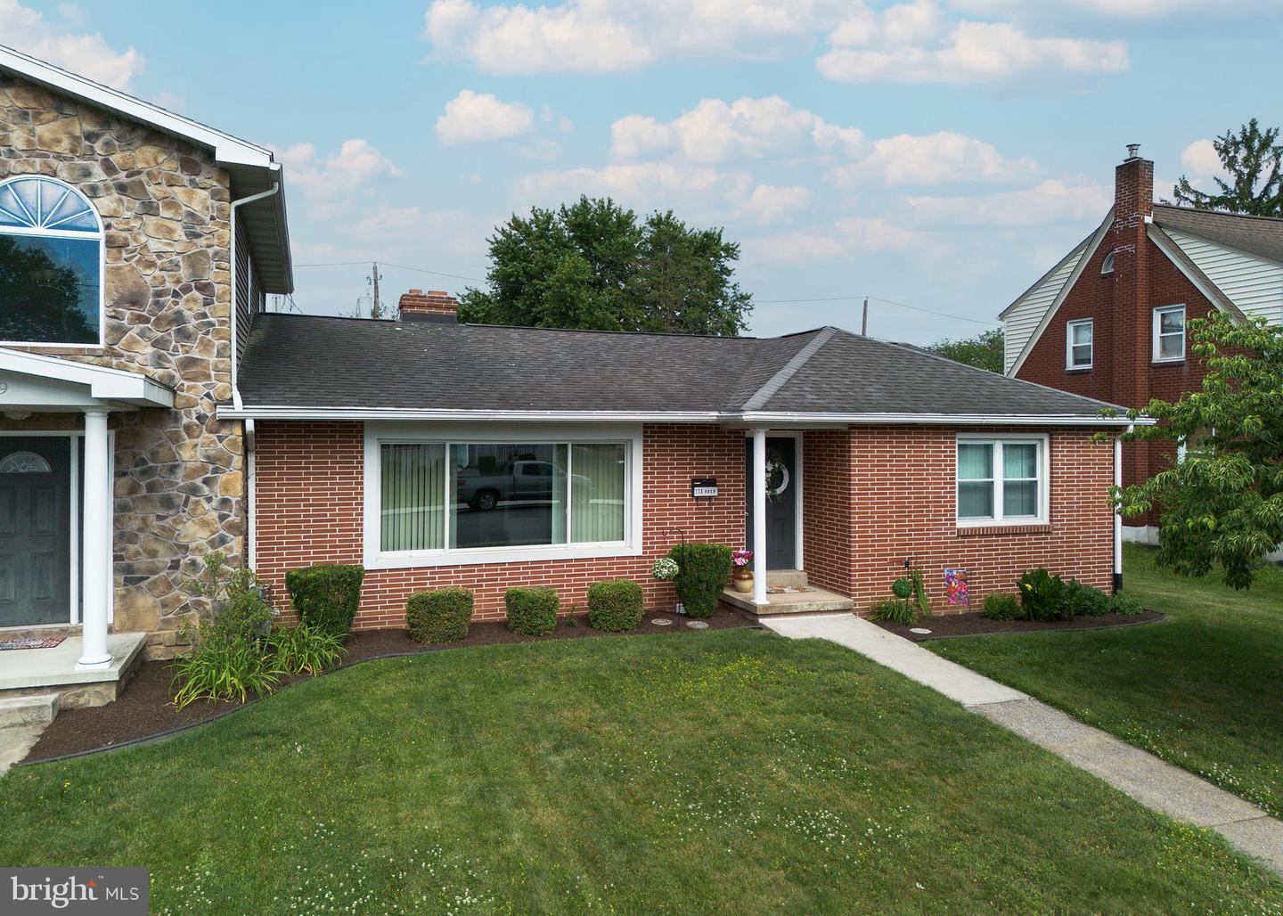 111 N Race Street