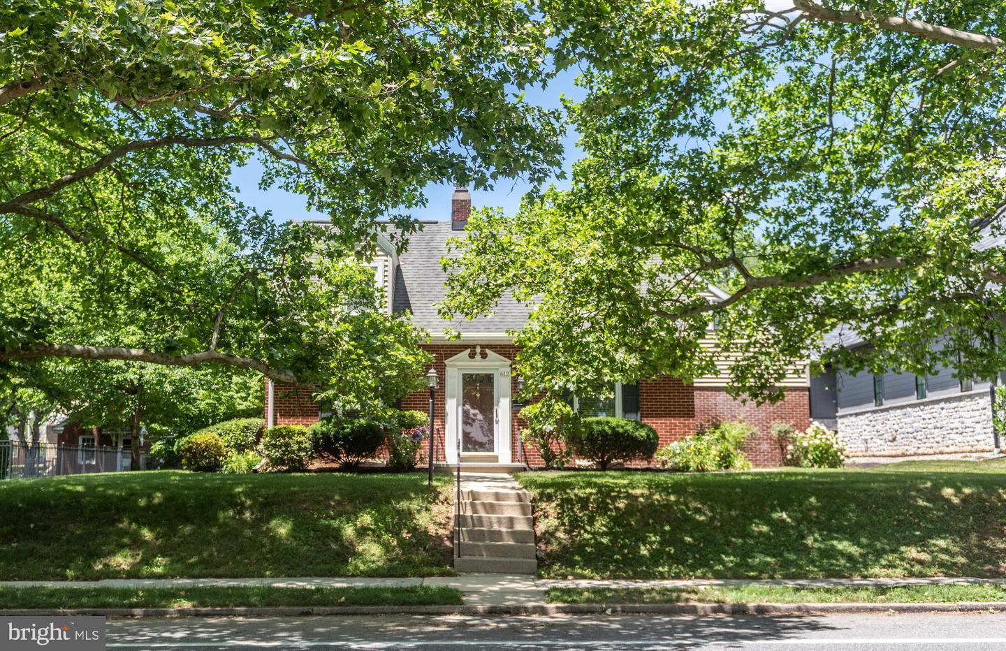 612 Cocoa Avenue, Hershey
