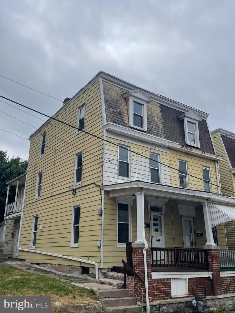 22 Frank S Brown Boulevard