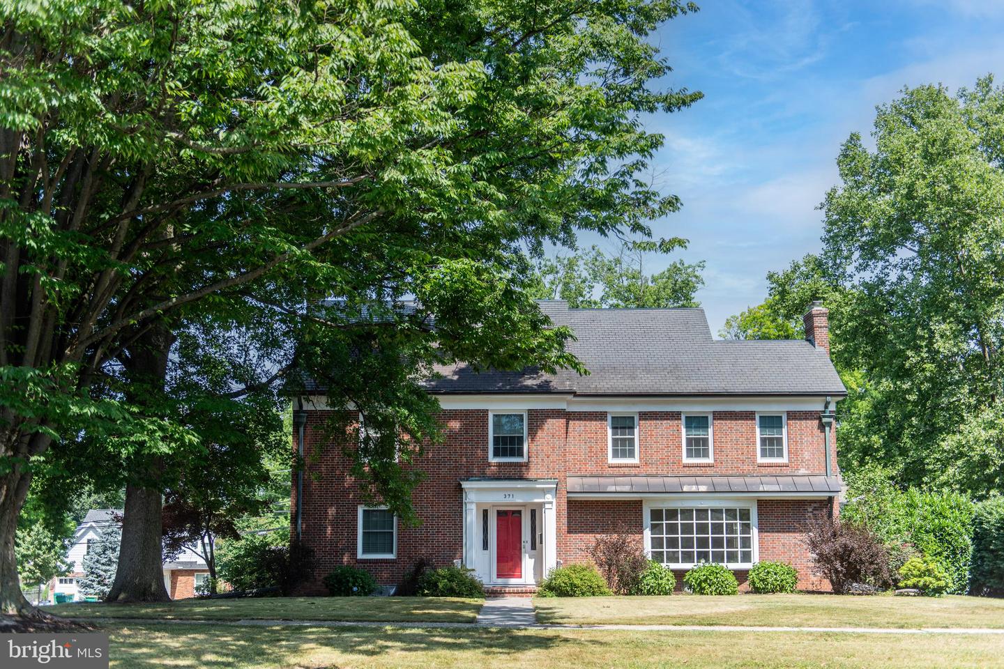 371 Elm Avenue