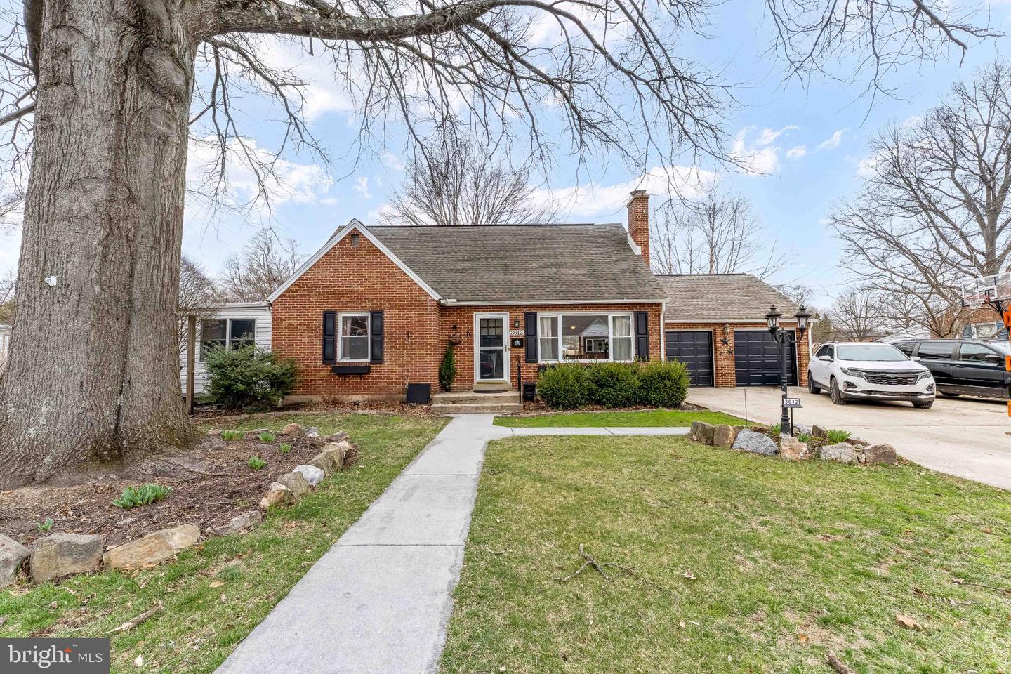 3612 Schoolhouse Lane