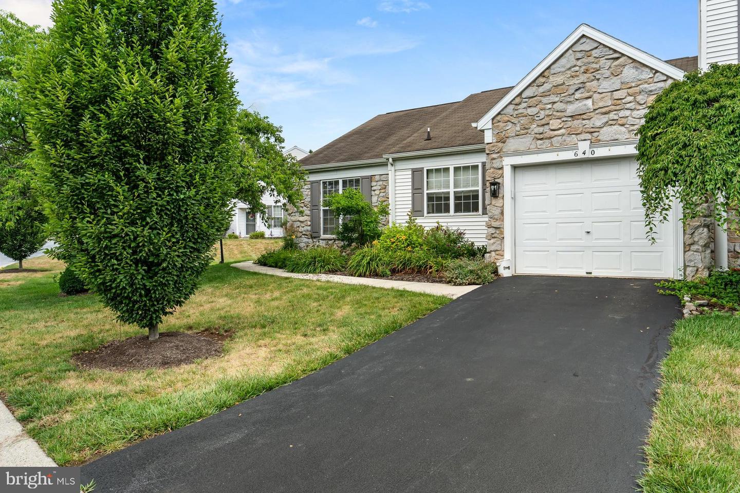 640 Springhouse Lane