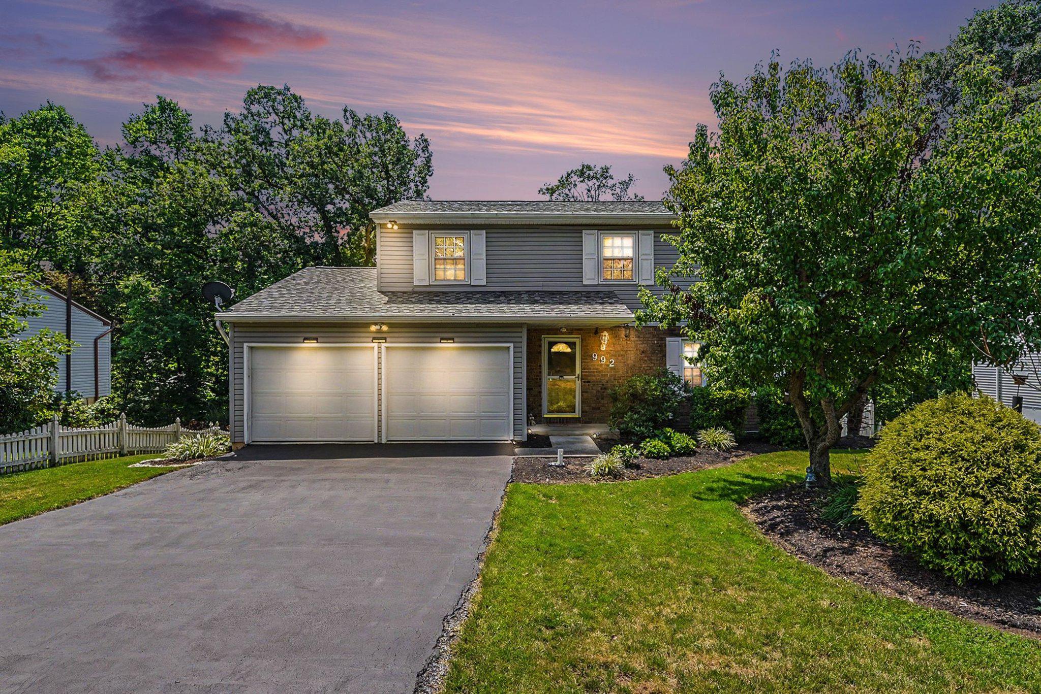 992 Martin Lane