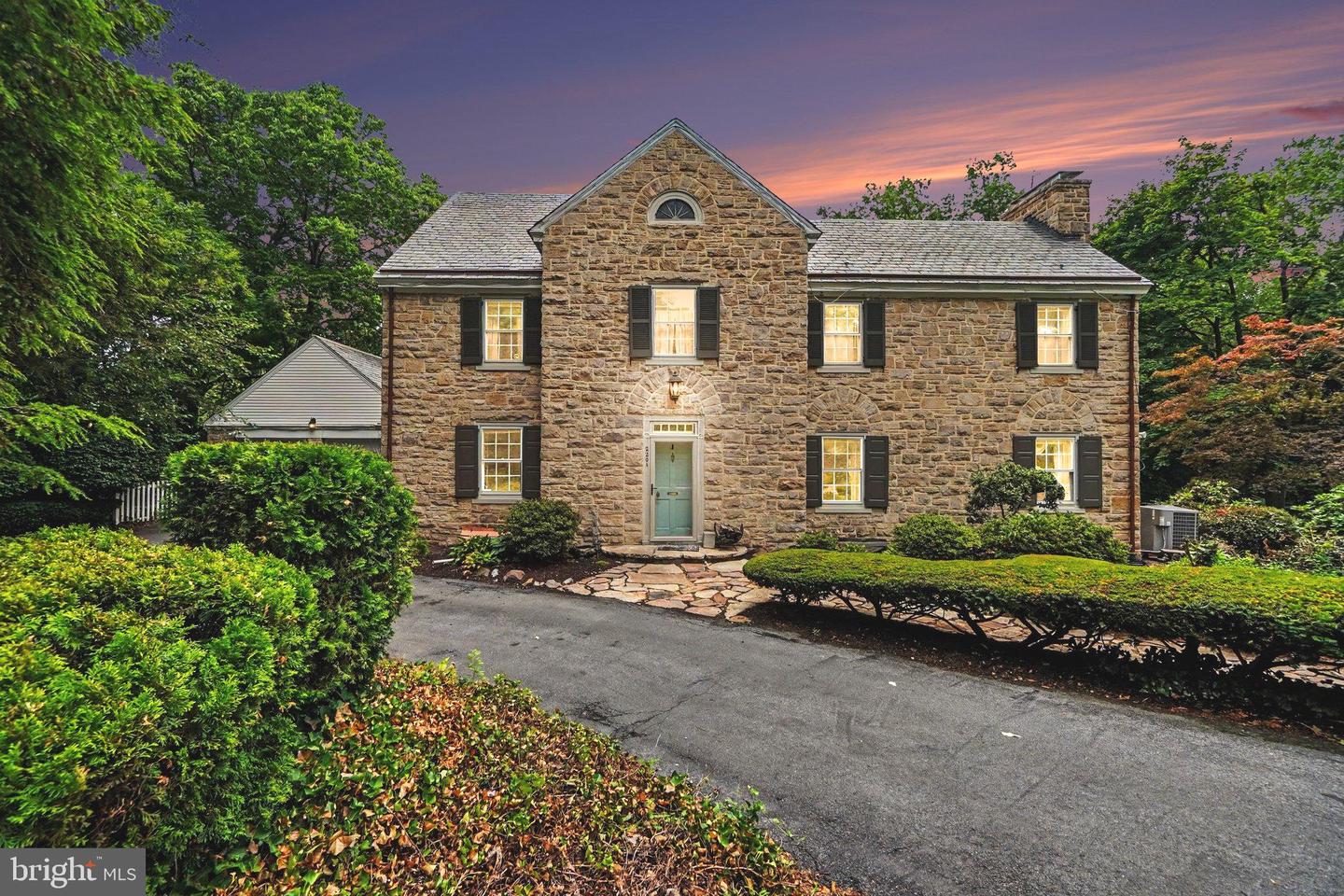 2201 Bellevue Road