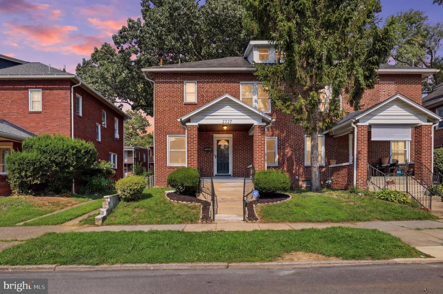 2727 N 5th Street