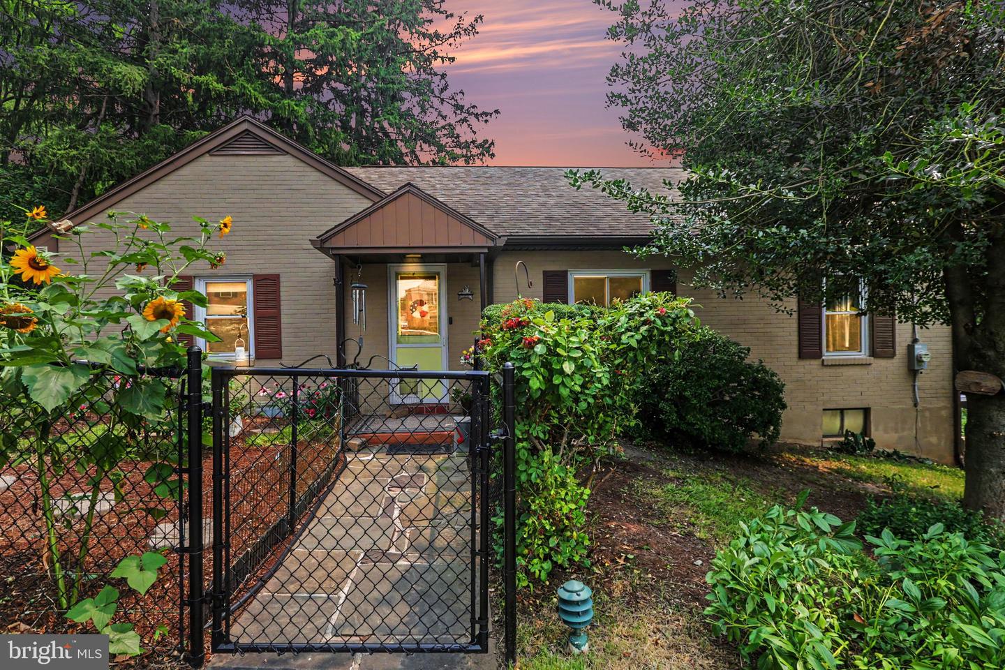 210 Greenwood Court