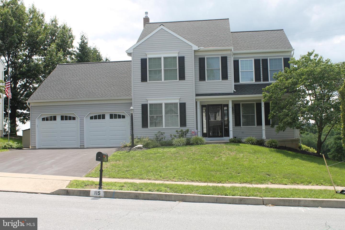 115 Doreen Drive, Hummelstown
