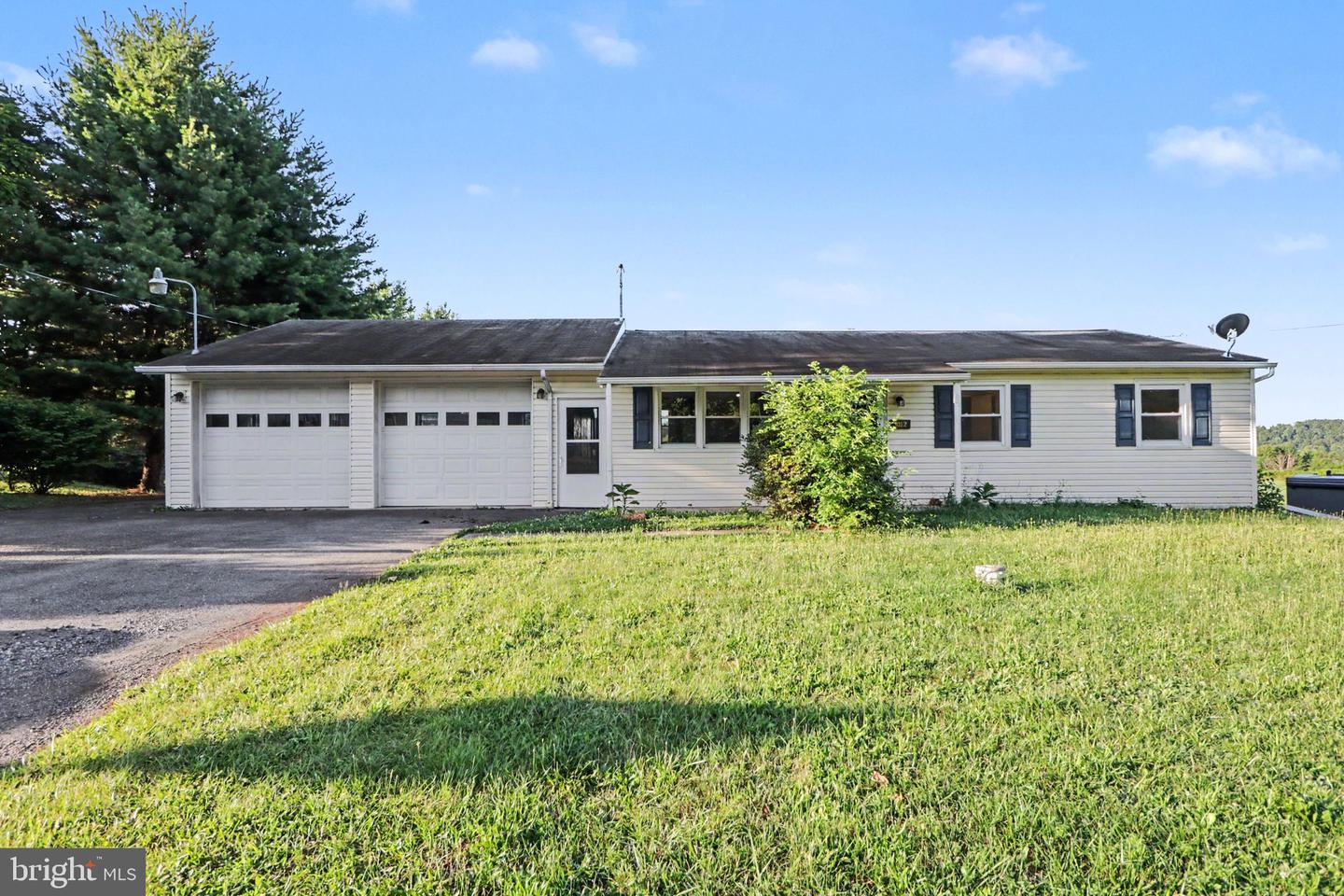 3012 Schoolhouse Road