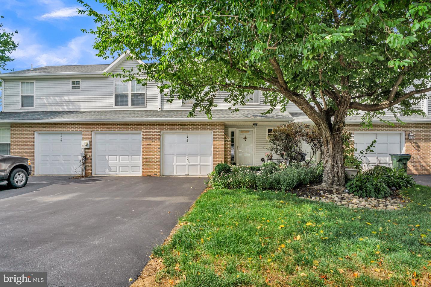 1937 Daybreak Circle