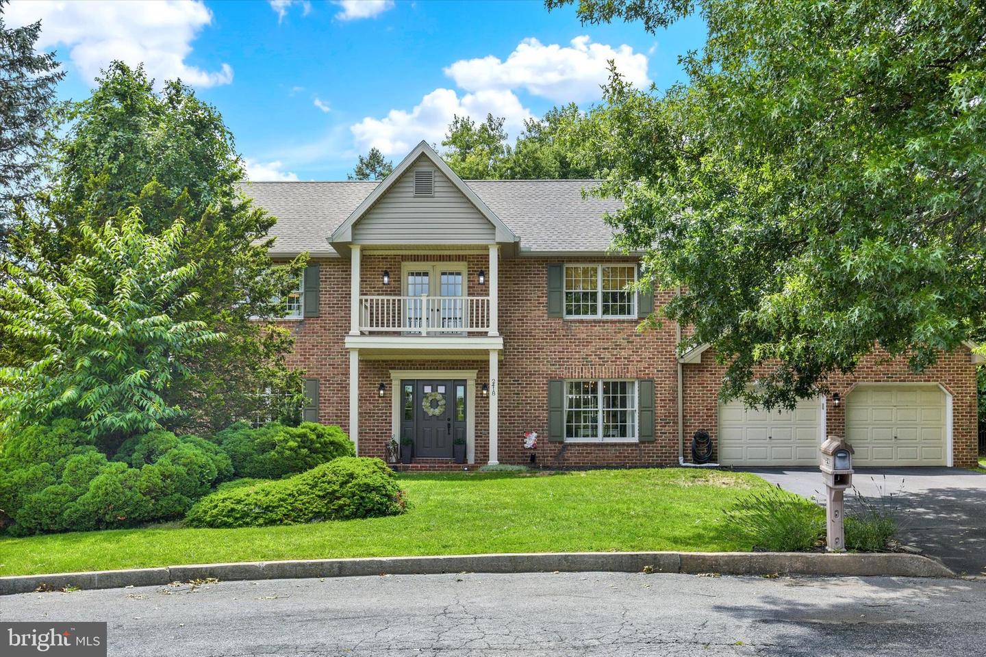 2418 Highland Circle