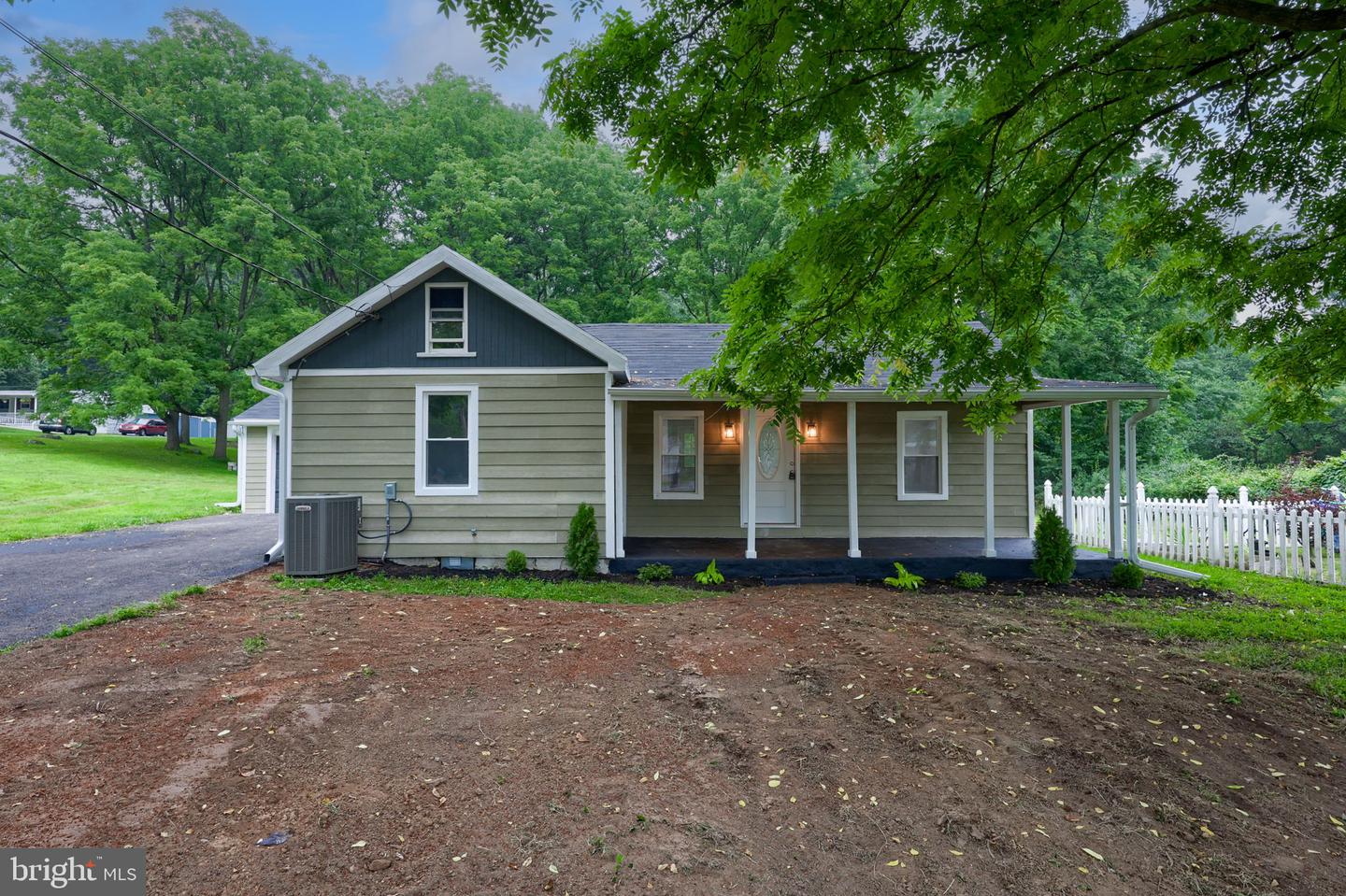 1384 Roundtop Road