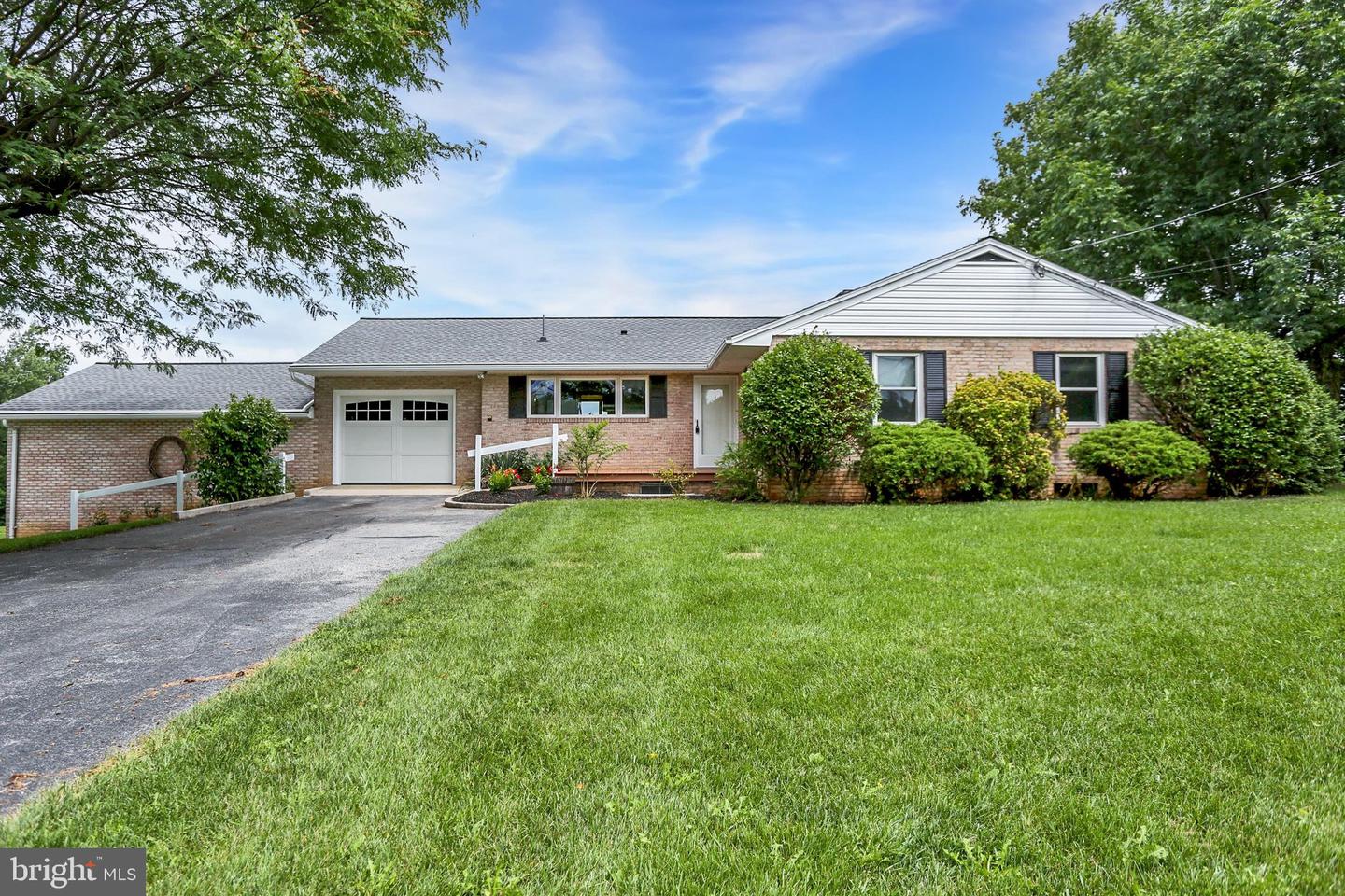 920 S 80th Street, Harrisburg