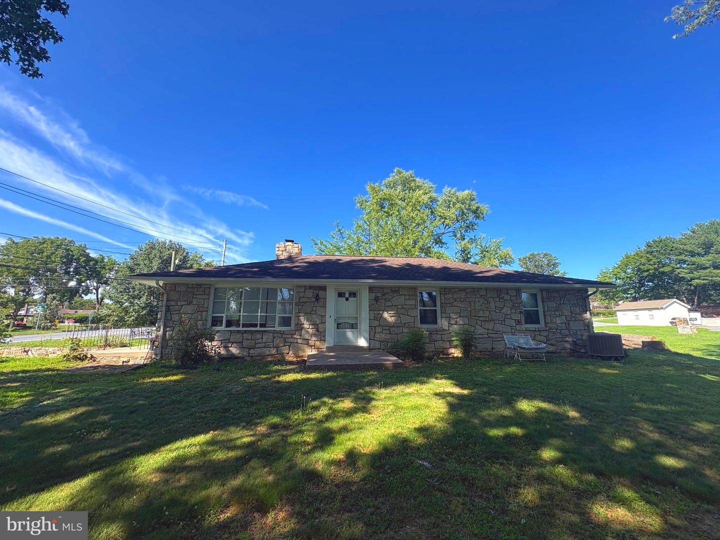 360 N Nyes Road