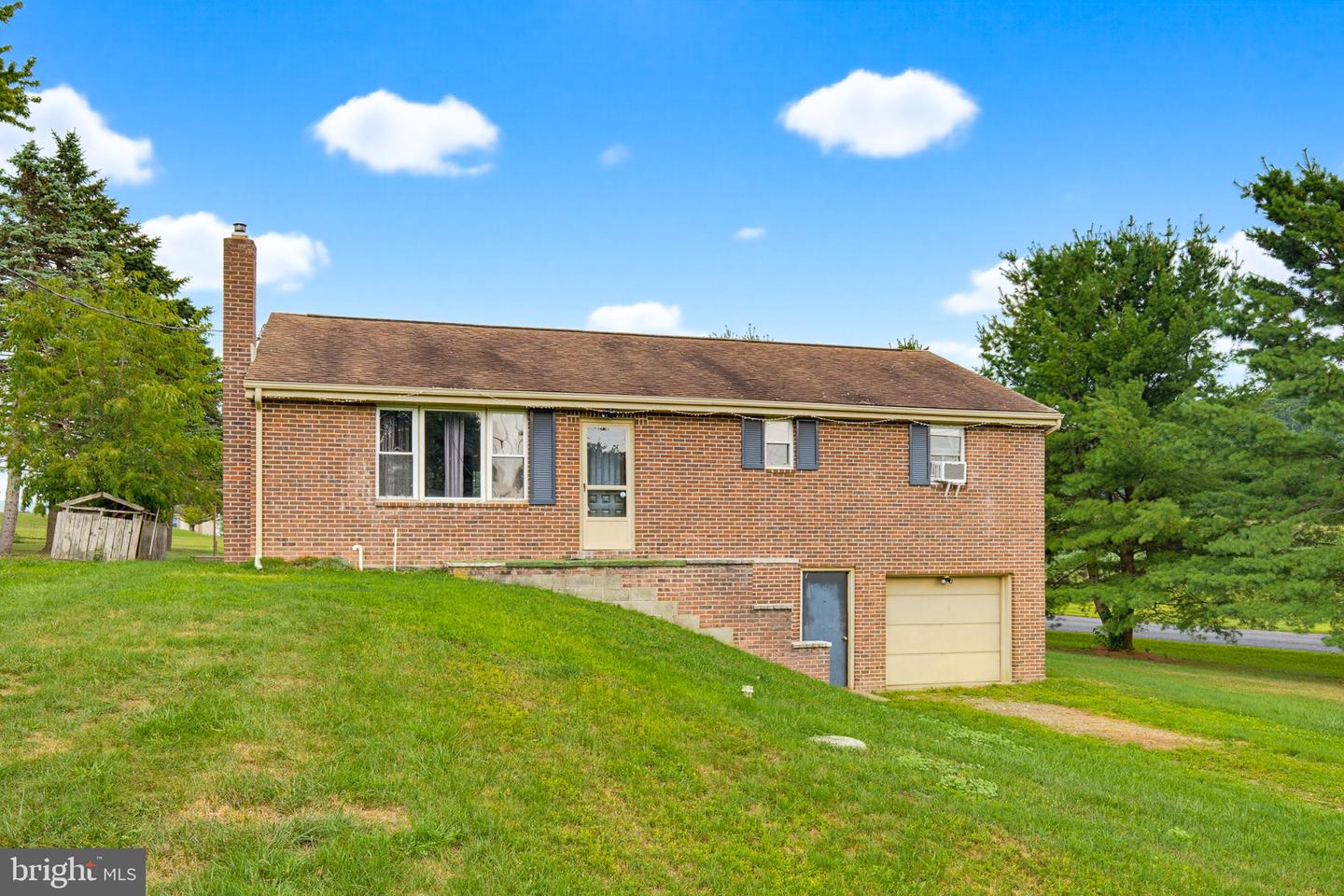 211 Kocher Lane