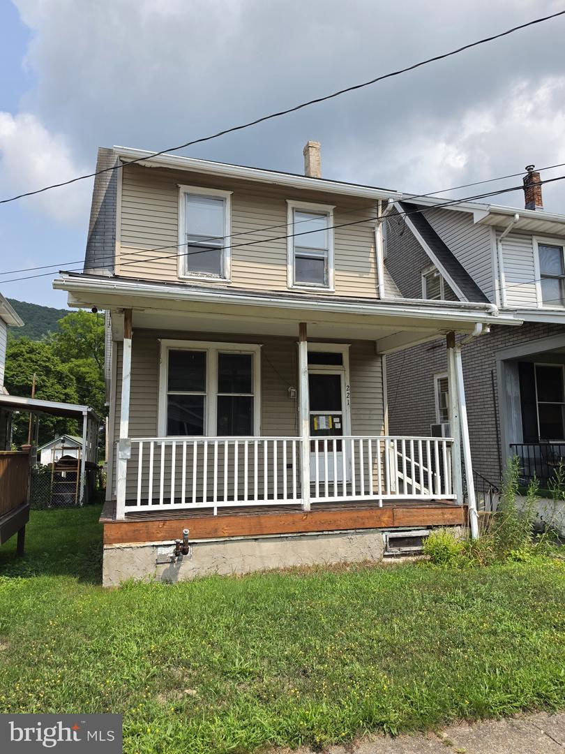 221 North Street