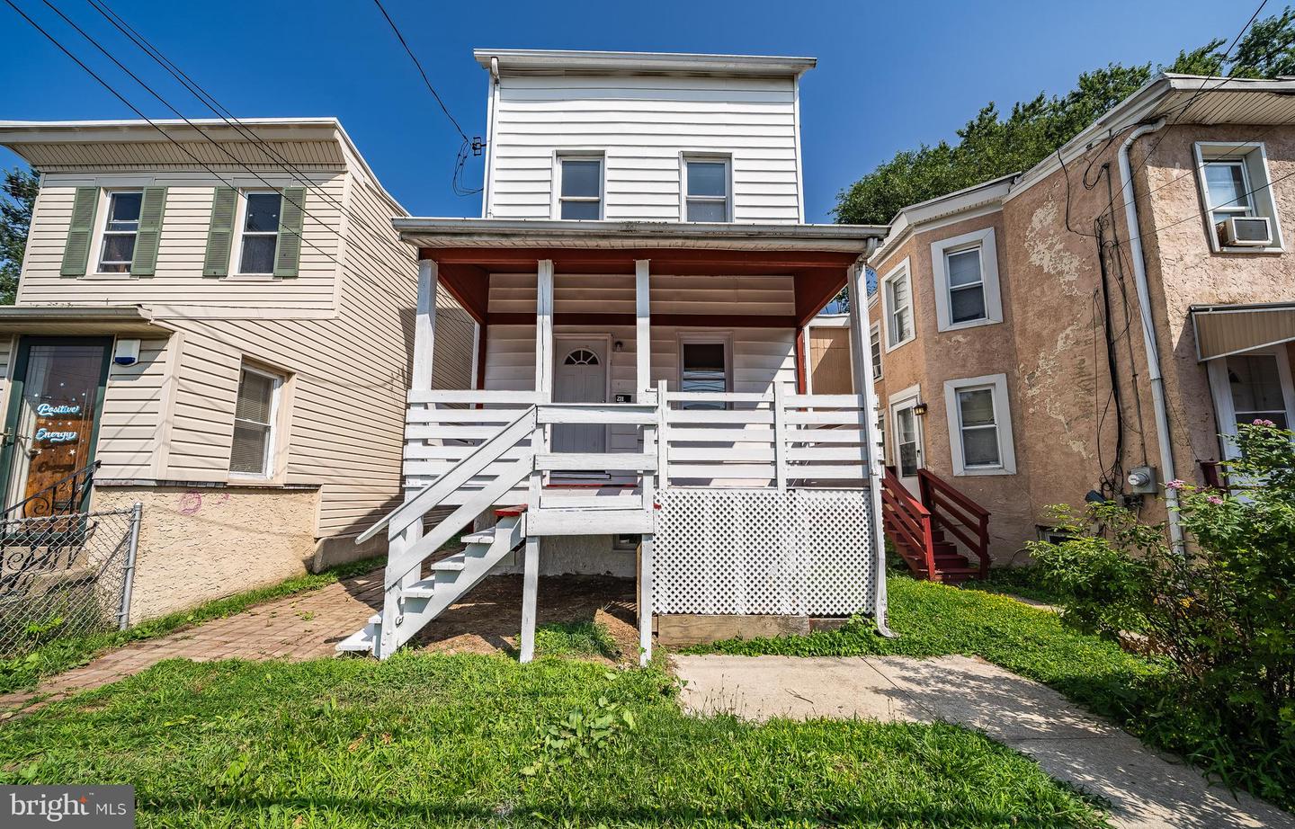 211 N 9th Street, Darby