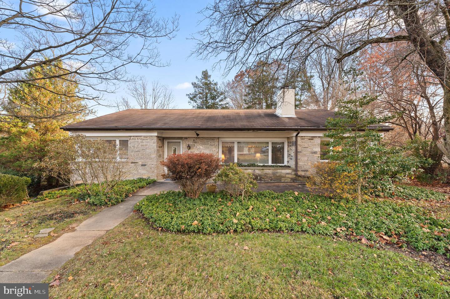 2172 Thomas Avenue, Broomall