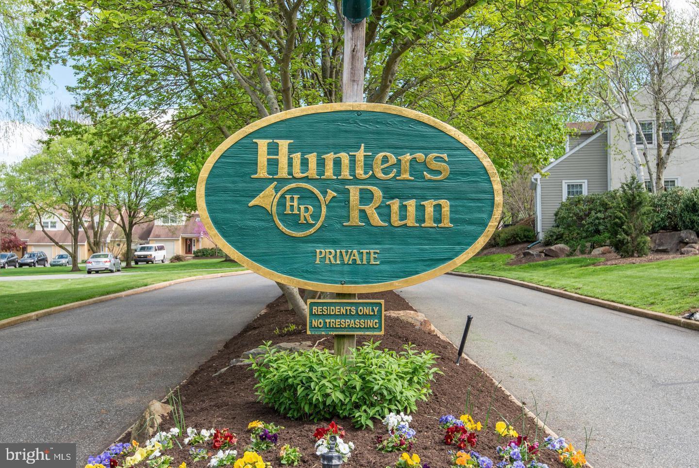 98 Hunters Run, Newtown Square