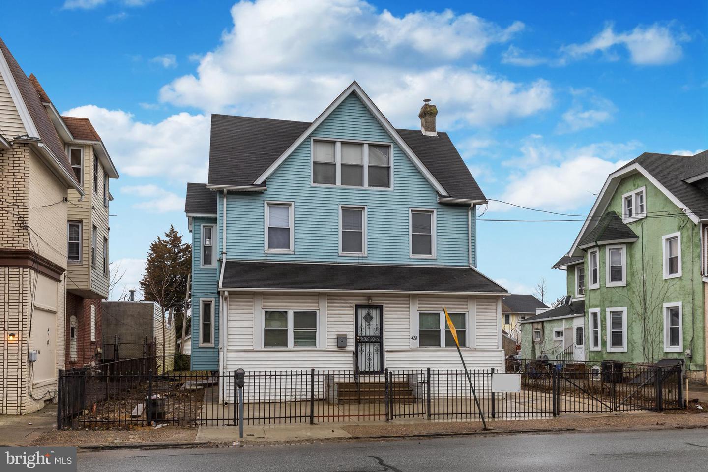 428 Church, Lansdowne