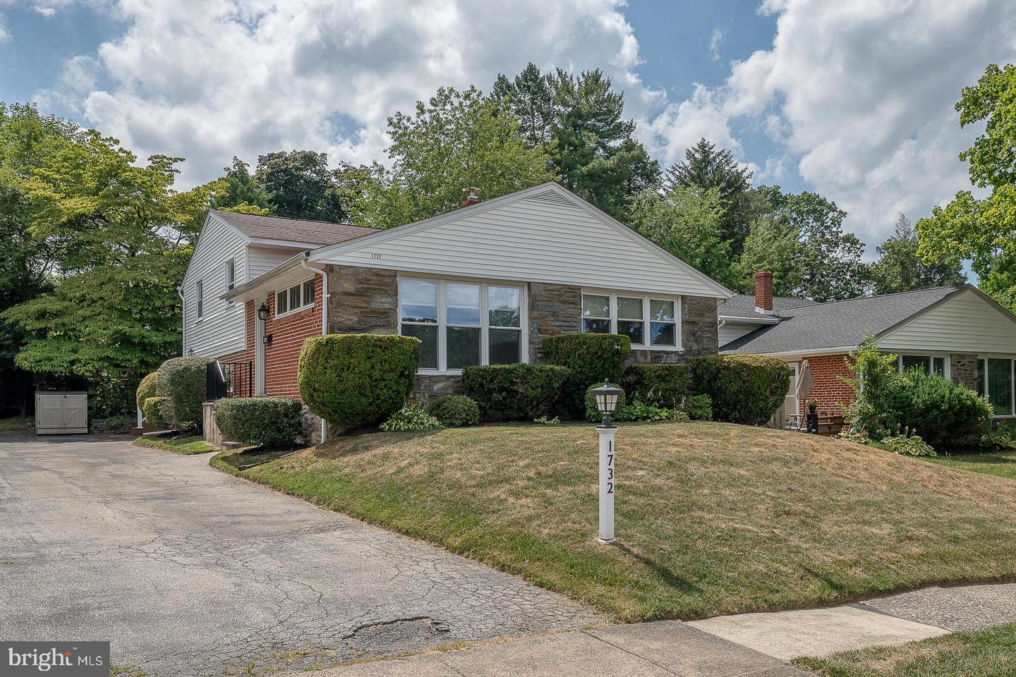 1732 Green Valley Road, Havertown