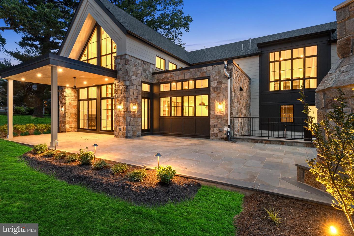 913 Drexel Lane, Bryn Mawr