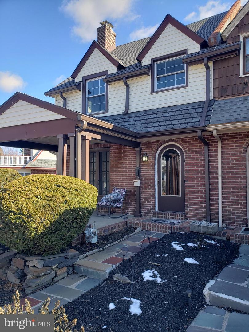 120 Walsh Road, Lansdowne