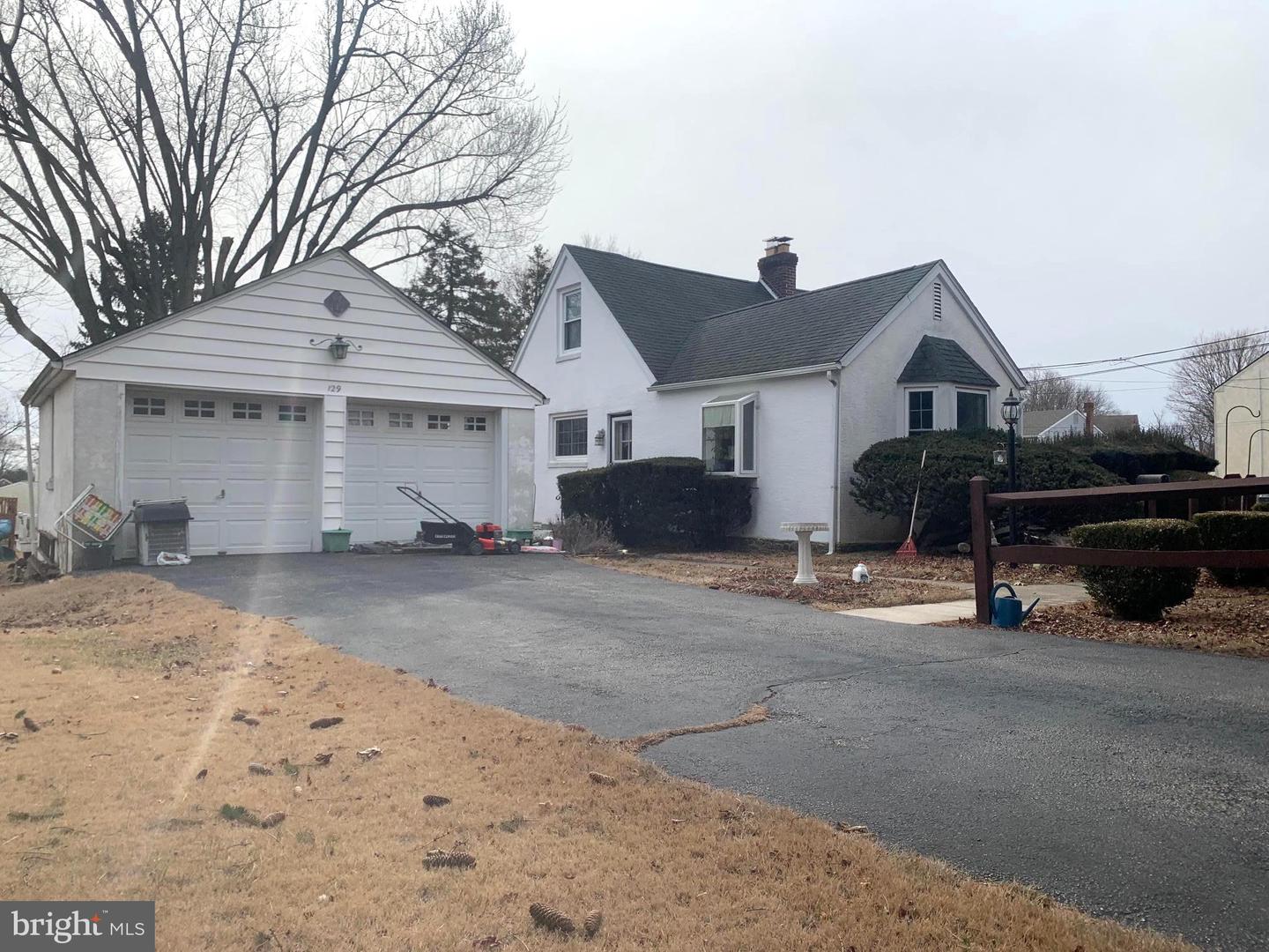 129 Eagle Road, Springfield